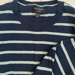 Banana Republic Lightweight sweater